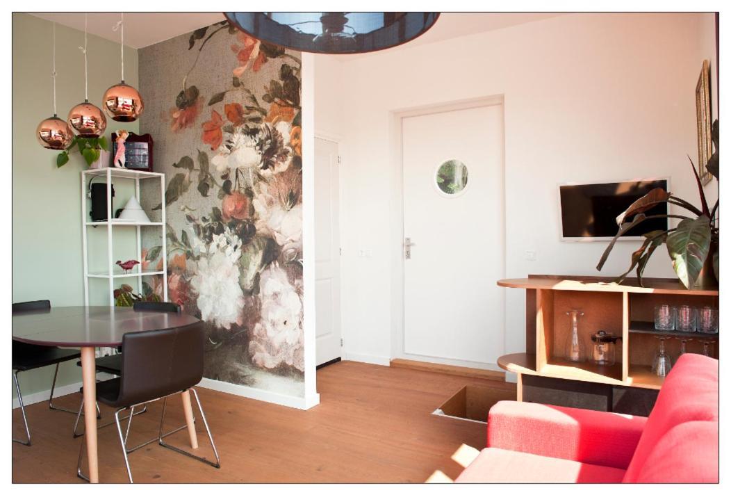Private Guesthouse Bnb The Waterhouse Houseboat Amsterdam Exteriör bild